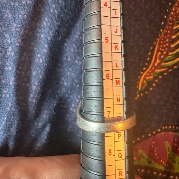 Sterling silver with green gemstones bypass ring - Picture 5 of 5